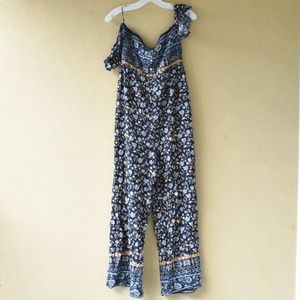 Flying Tomato Pants - NWT Flying Tomato Off Shoulder jumpsuit size Large Flying Tomato Pants - NWT Flying Tomato Off Shoulder jumpsuit size Large